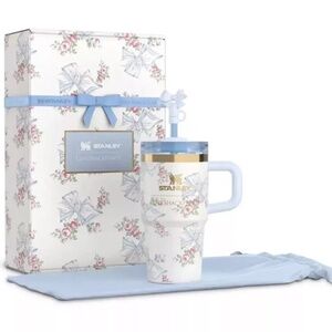 Stanley X Love Shack Fancy Holiday Quencher Tumbler 20 OZ Beaux Blue IN HAND